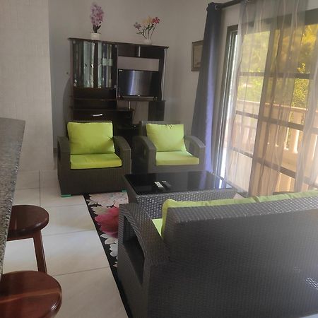Sue-Etoile Self Catering Apartment Pointe Au Sel Luaran gambar